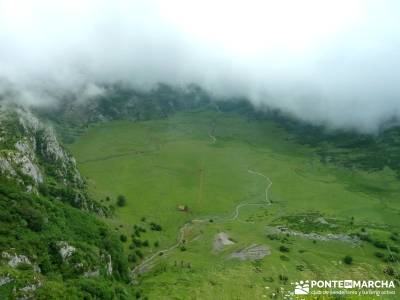 Descenso Sella - Lagos de Covadonga; viajes puente del pilar; senderismo y montaña;gente vip